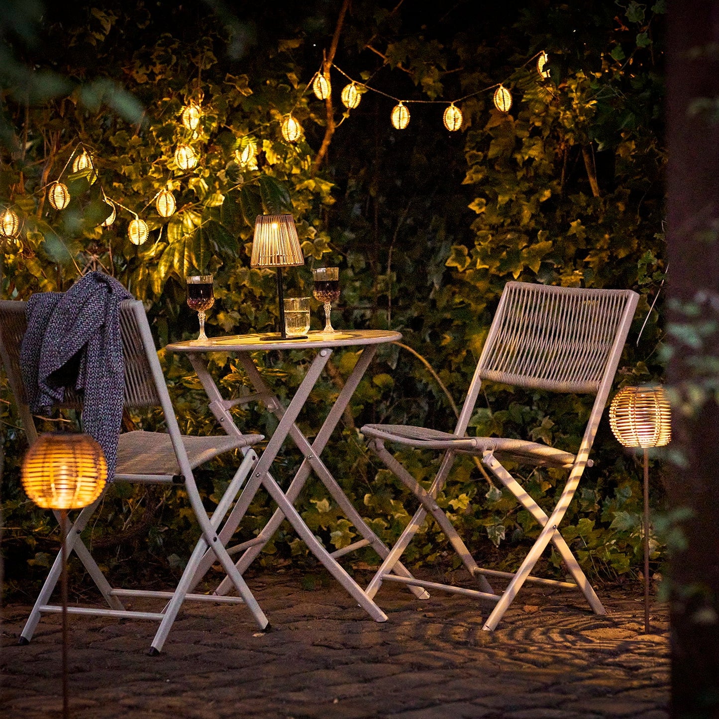 Carlisle lichtslinger - sfeervolle verlichting in tuinsetting