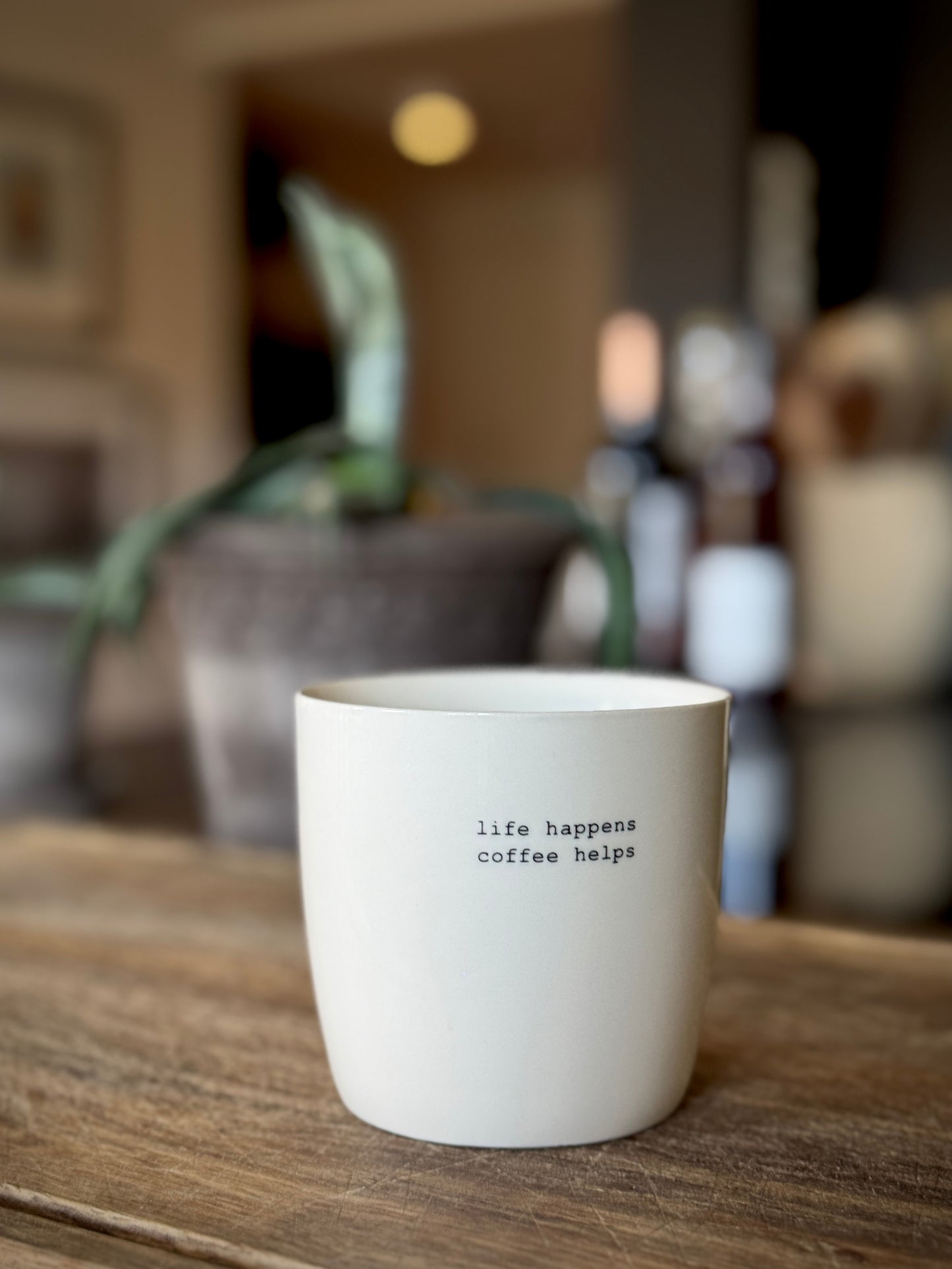 Sogne koffiemok met oor - life happens coffee helps opschrift - fika moment